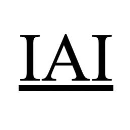 Схема автоматизированных исследователей alignment рядом с диаграммой сравнения HiFloat4 и MXFP4 на ускорителях Huawei Ascend